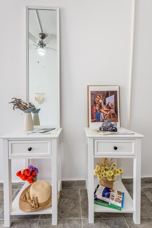 Eco Sirma Flaris Villa Plaka  ภายนอก รูปภาพ